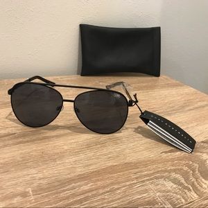 Quay Australia sunnies